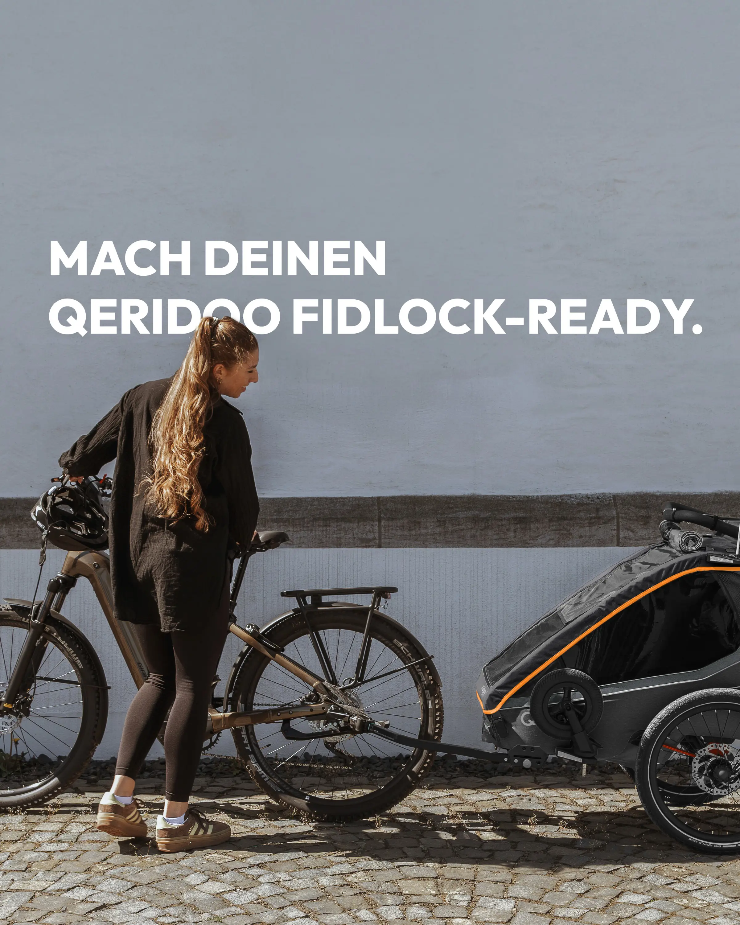 Mach Deinen Qeridoo FIDLOCK-ready. 🧲
Du hast schon einen Qeridoo und möchtest ihn mit praktischen FIDLOCK Add-ons erweitern? Oder Du möchtest direkt mit möglichst vielen FIDLOCK Features starten?
Mit Zubehör wie der TWIST Bottle 700 Life, der passenden TWIST base by Qeridoo oder der VACUUM Handlebar Base kannst Du Deinen Qeridoo ganz einfach ergänzen.
Und wenn Du von Anfang an auf FIDLOCK setzen möchtest, ist unser Kidgoo Sport FIDLOCK Edition bereits mit cleveren FIDLOCK Details ausgestattet: dem magnetischen 5-Punkt-Gurtsystem, den SNAP PUSH Verschlüssen am Verdeck und der TWIST base by Qeridoo.
Swipe Dich durch die Möglichkeiten und mach Deinen Qeridoo FIDLOCK-ready. 👉🧡