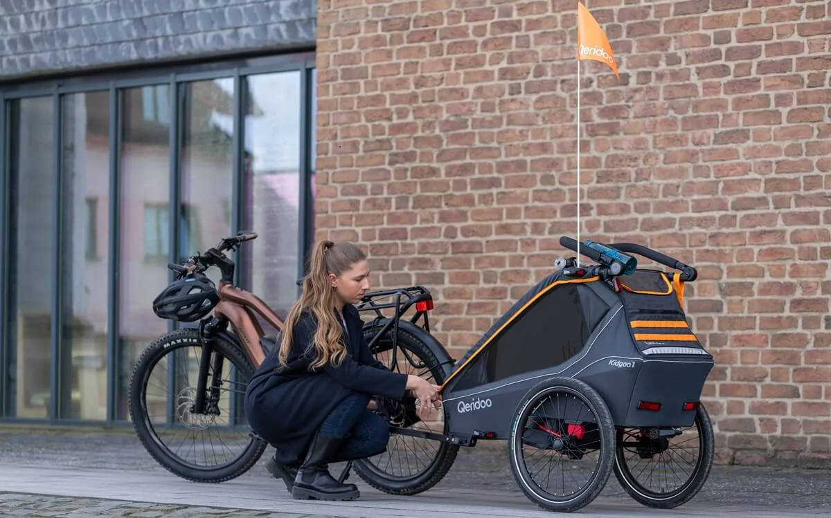 Bild Regelmäßige Kontrolle und Reinigung des Fahrradanhängers